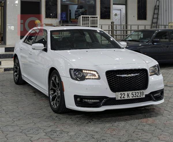 Chrysler 300 2018 for sale in Iraq - Najaf